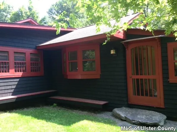 344-348 Scarawan Rd, Stone Ridge, NY 12484