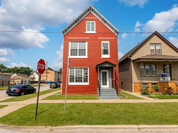 12758 Wood St, Blue Island, IL 60406