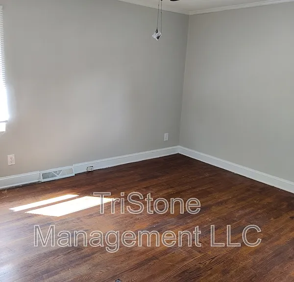 6820 Flintrock Rd — Photo 11