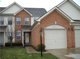 8933 Ironwood Dr, Belleville, MI 48111