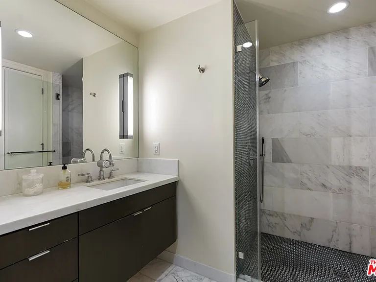 1705 Ocean Ave #212 — Photo 22