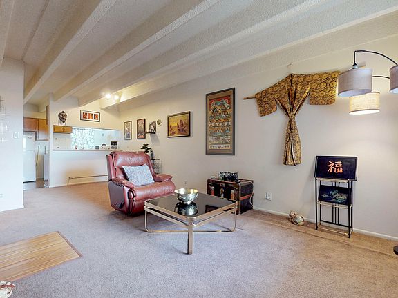 5th image of 1100 Alvarado Dr SE APT 205