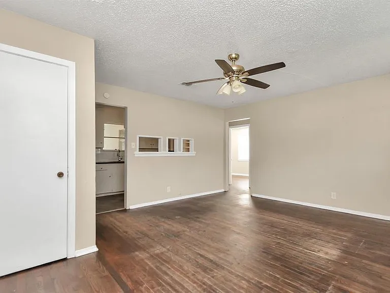 6610 Granite St — Photo 3