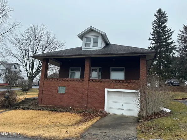 1518 27th Ave, Altoona, PA 16601