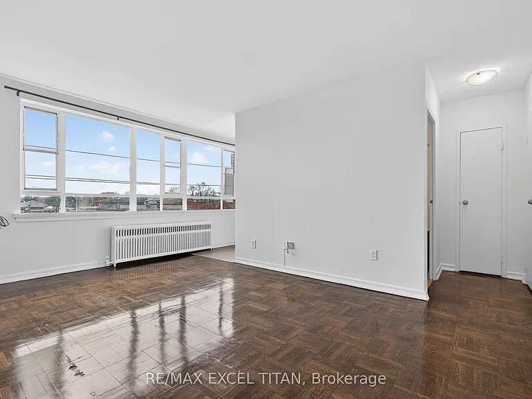 2515 Eglinton Ave W #302 — Photo 5