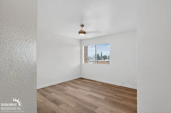 1548 W Sahuaro Dr #4 — Photo 8