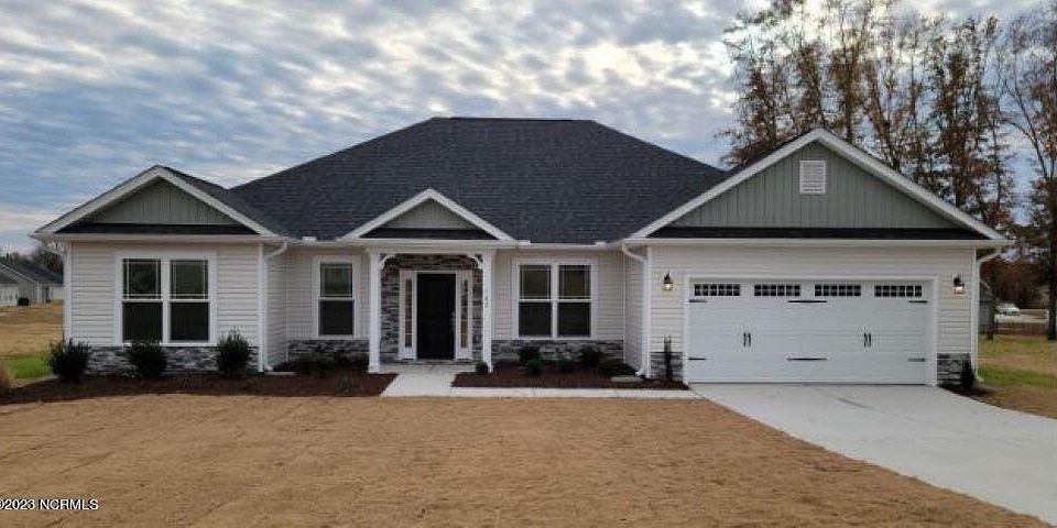 1st image of 313 Plainfield Drive