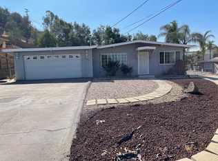 12717 Castle Court Dr, Lakeside, CA 92040