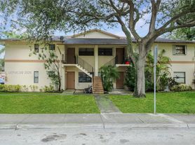 12955 SW 66th Ln, Miami, FL