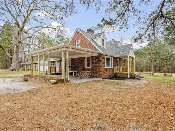 6943 Flat Rock Rd, Warfield, VA 23889