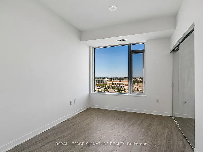2495 Eglinton Ave W #908 — Photo 16