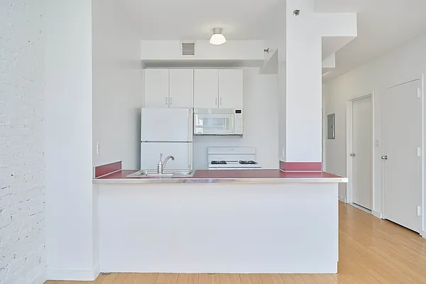 Rented by Living New York | media 13