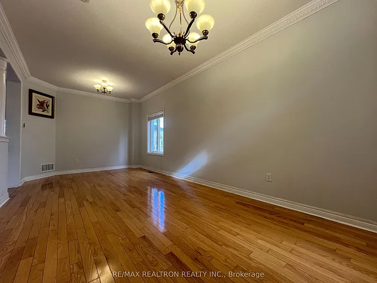 53 Shadow Falls Dr — Photo 2