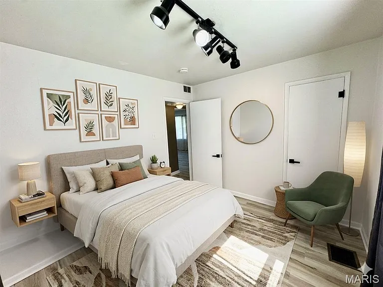312 Joy Dr — Photo 36
