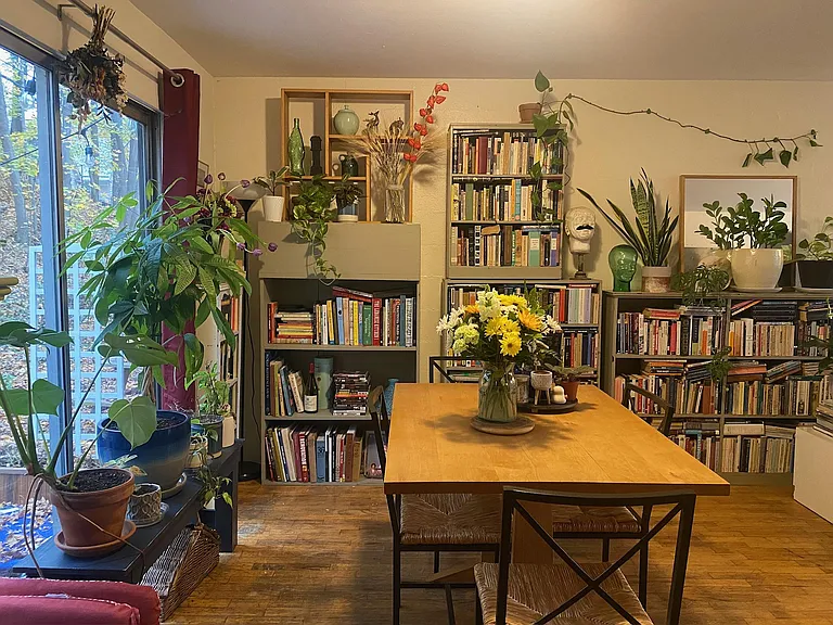 212 Giles St #2 — Photo 5
