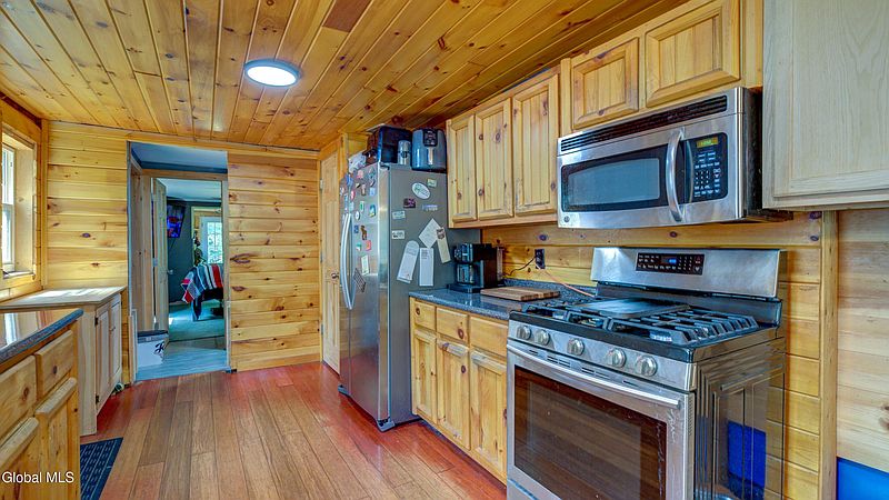 4th image of 200 Blanchard Road