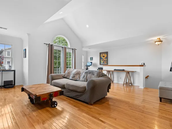 47 Grieco Drive image 2 of 15