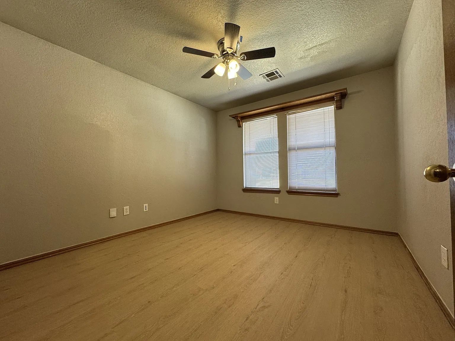 3 bed, 1529 sqft, $1,700 — Photo 3