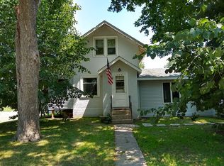 200 7th St, Walnut Grove, MN 56180