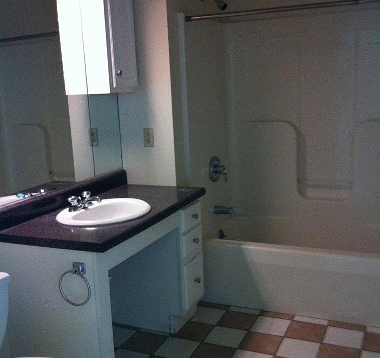 2nd image of 194 E Main St APT 6