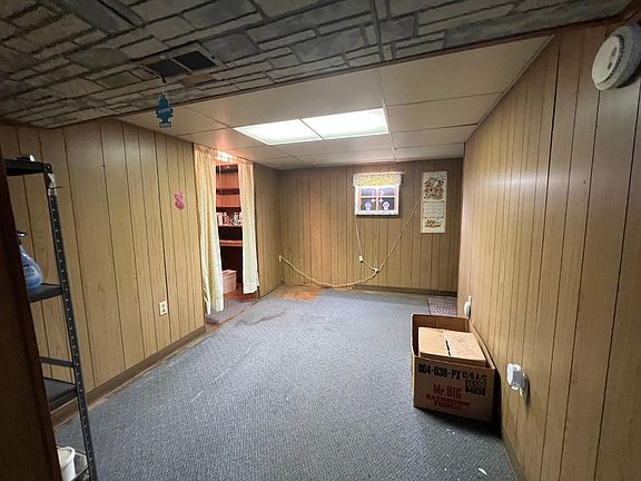 3rd image of 713 E Pittsburgh McKeesport Blvd