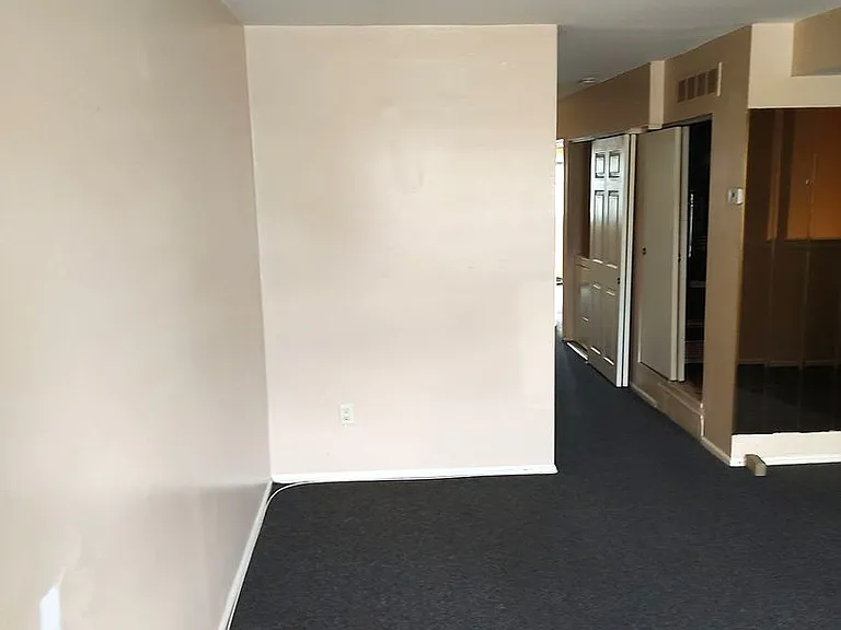Ashton Rd 9443 — Photo 6