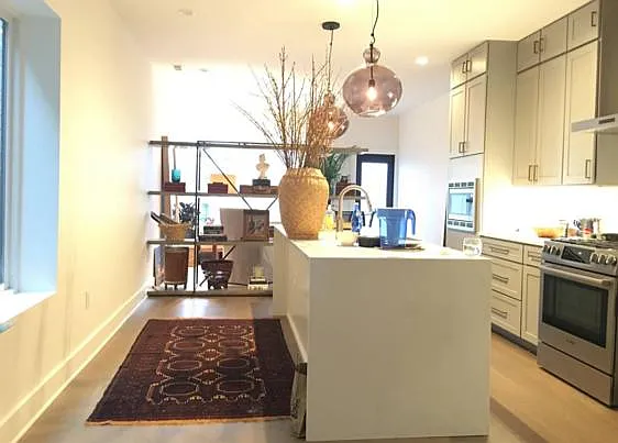 18 Q St NW #2 — Photo 6