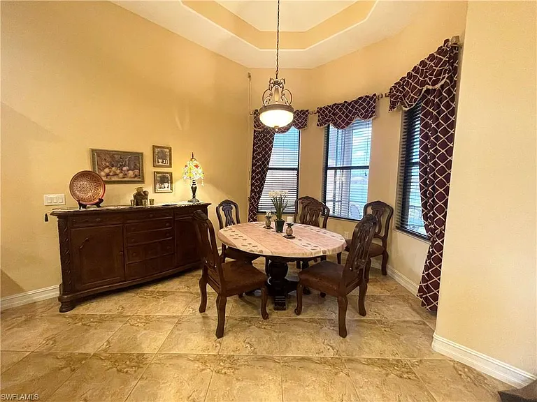 7302 Acorn Way — Photo 11