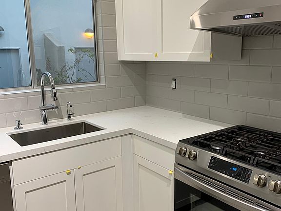 3rd image of 1840 Camden Ave APT 102