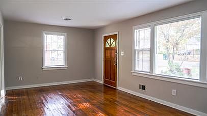 2nd image of 1714 Glenview Rd