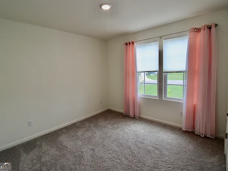 205 Landing Blvd — Photo 16