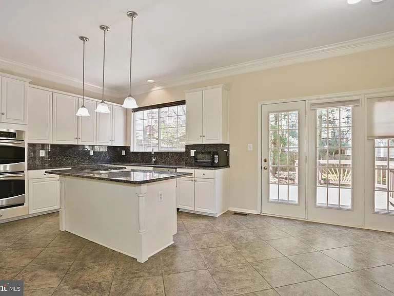 4002 Rosemeade Dr — Photo 19