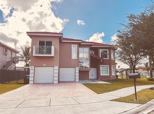 14972 SW 30th Ter, Miami, FL 33185