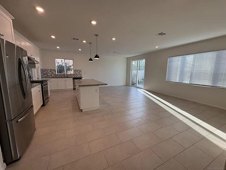420 Appleton Way — Photo 7