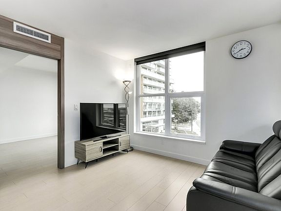 4th image of 455 SW Marine Dr #501