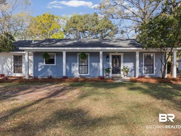 5030 Cole Dr E, Mobile, AL 36619