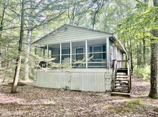 110 Seminole Rd, Shohola, PA 18458