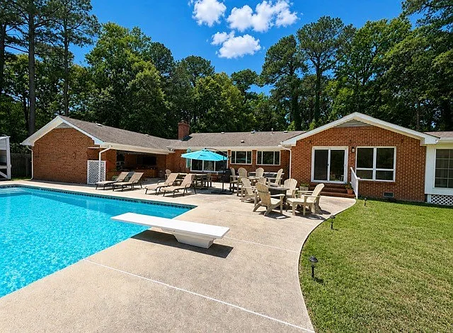1360 Sycamore Rd — Photo 42