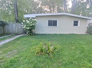 1383 Pearl St, Aurora, IL 60505