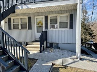 100 Pumpkin Hill Rd APT 21, New Milford, CT 06776