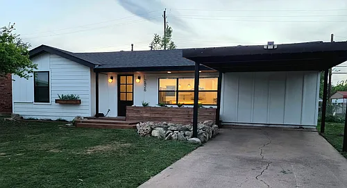 2826 Post Oak Rd Photo 1