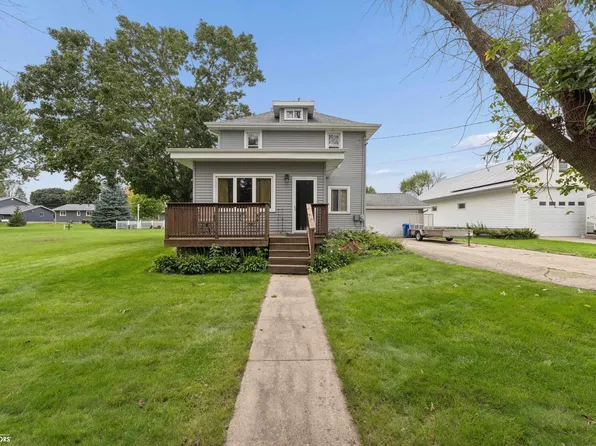 1020 Front St, Garner, IA 50438