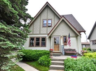 417 W Michigan St, Port Washington, WI 53074