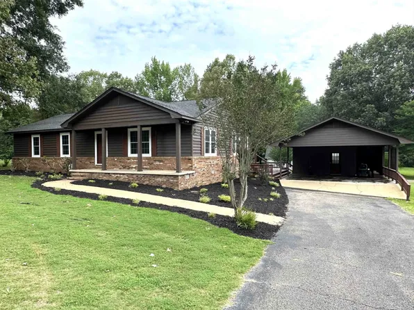 50 Tyler St, Savannah, TN 38372