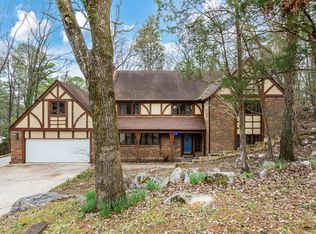 712 Forrest Heights Dr SE, Huntsville, AL 35802