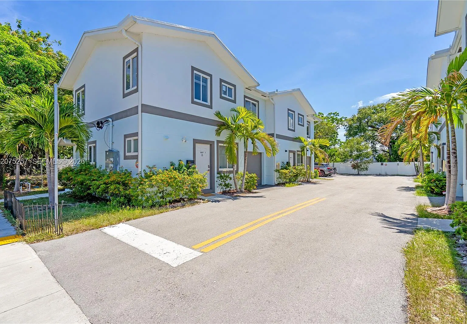 North Lauderdale — Photo 2