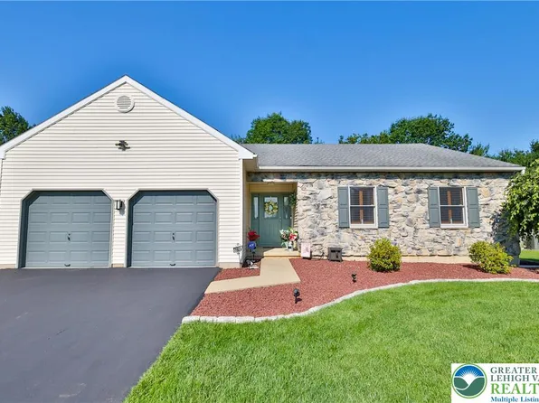 4691 Hampshire Dr, Bethlehem, PA 18017