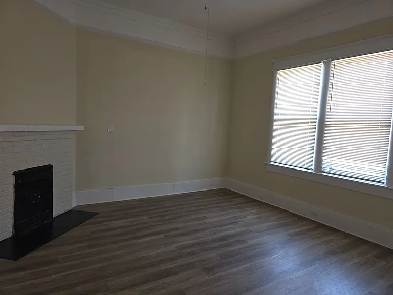 260 Green St — Photo 9