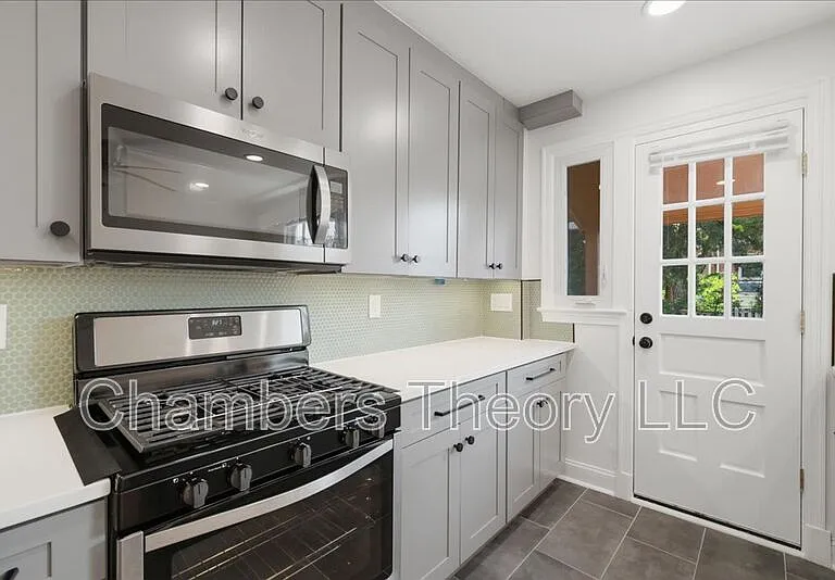 2230 Observatory Pl NW — Photo 27