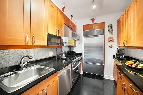 Sold by Town Residential | media 19